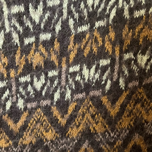 Wilfred Free winter cape wrap - Picture 2 of 4